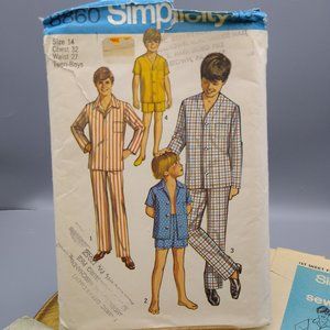 Vintage Sewing PATTERN Simplicity 8860, Teen Boys 1970 Pajamas in Two Lengths